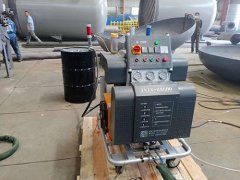 聚脲修補(bǔ)管道施工